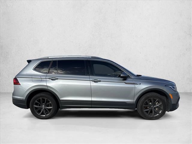 Used 2023 Volkswagen Tiguan SE FWD image 4