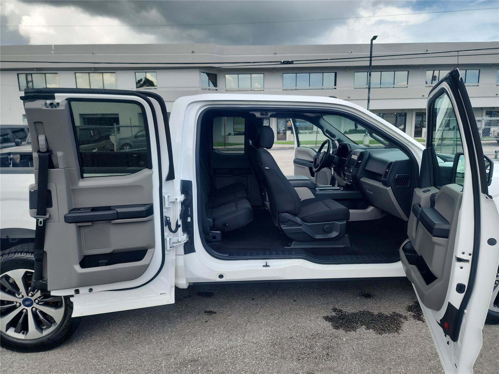 Certified 2019 Ford F150 XL w/ Equipment Group 101A Mid RWD image 22