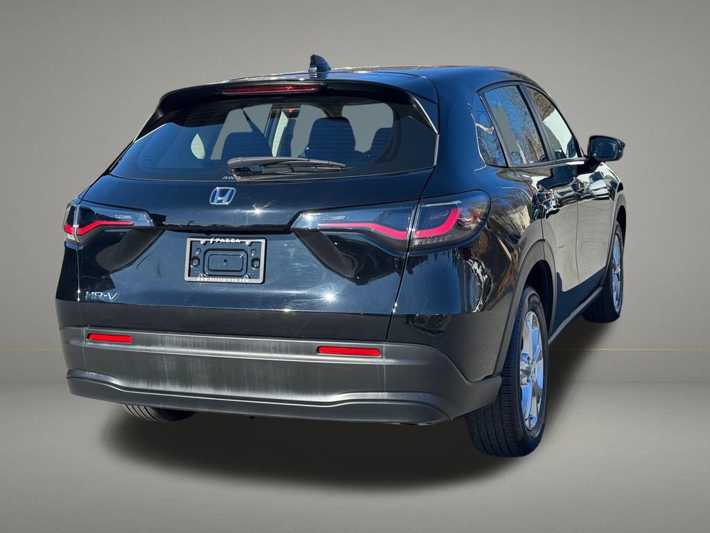 Used 2023 Honda HR-V LX image 5