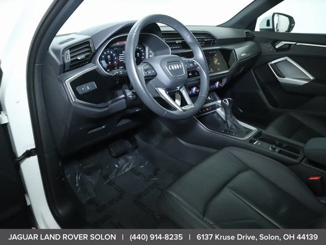 Used 2025 Audi Q3 2.0T Premium AWD/4WD image 16