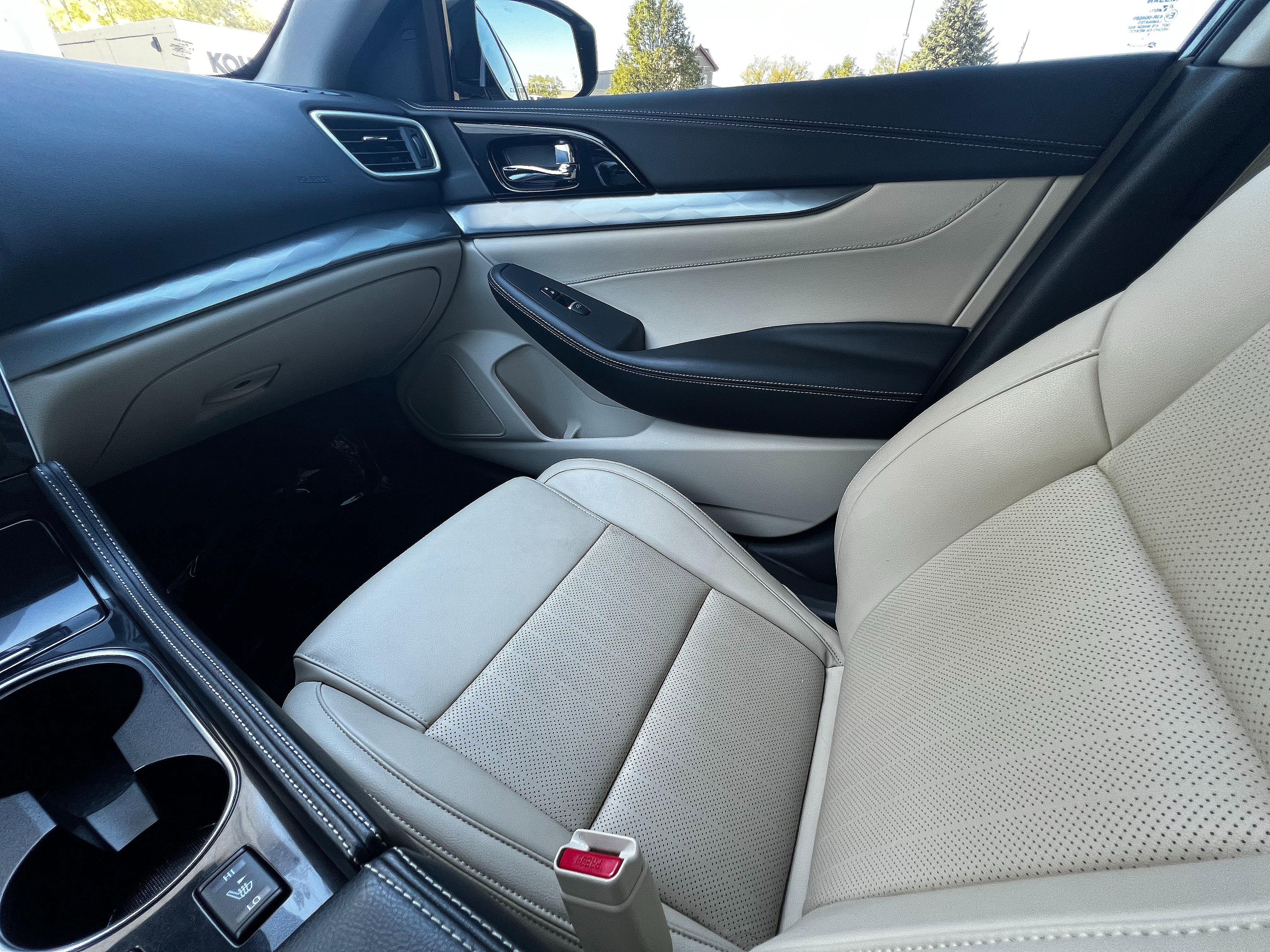 Used 2020 Nissan Maxima 3.5 SV w/ Floor Mat Group image 17