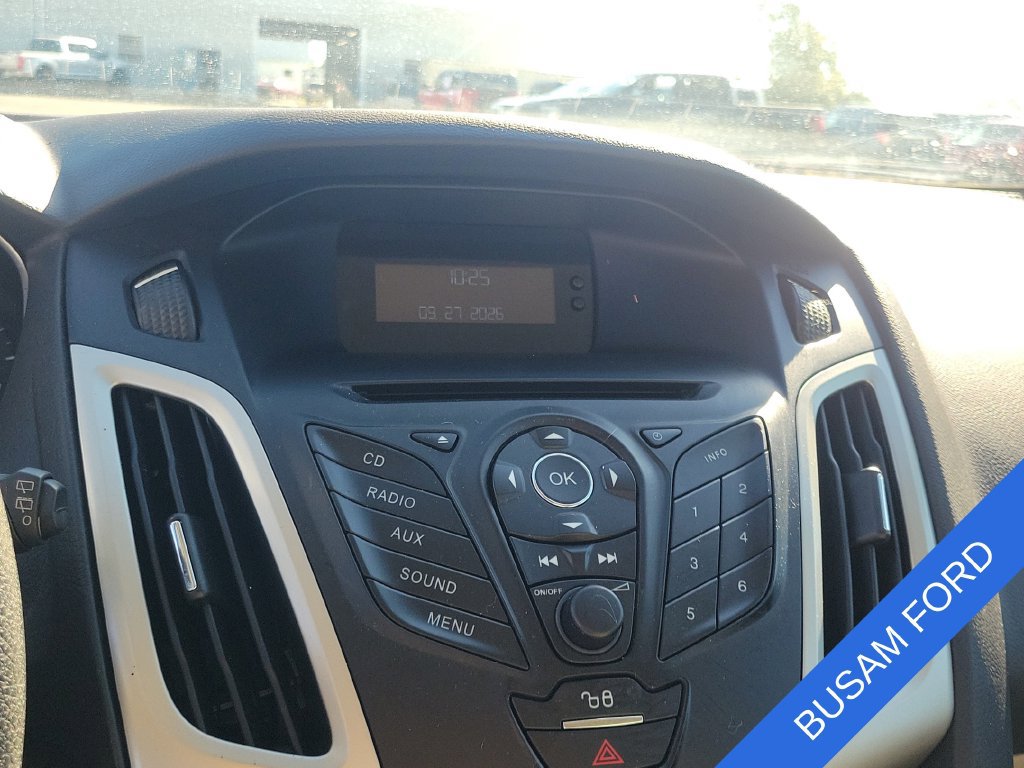 Used 2012 Ford Focus SE FWD image 23