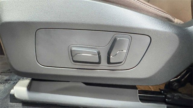 Used 2025 BMW X2 M35i image 24