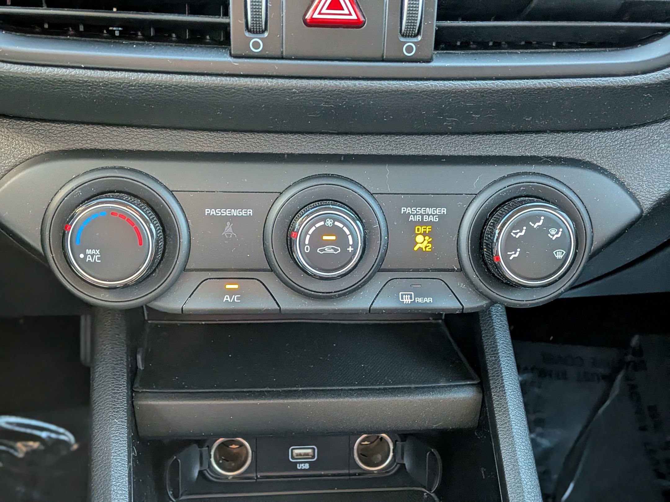 Used 2023 Kia Forte LXS image 29