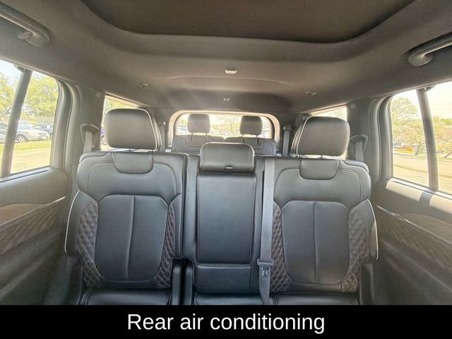 Used 2021 Jeep Grand Cherokee L Summit w/ Luxury Tech Group V AWD/4WD image 15