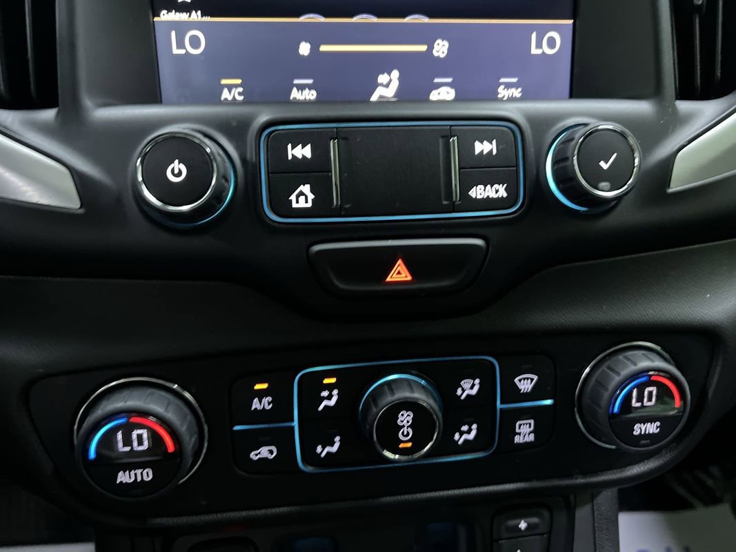 Used 2021 GMC Terrain SLT FWD image 23