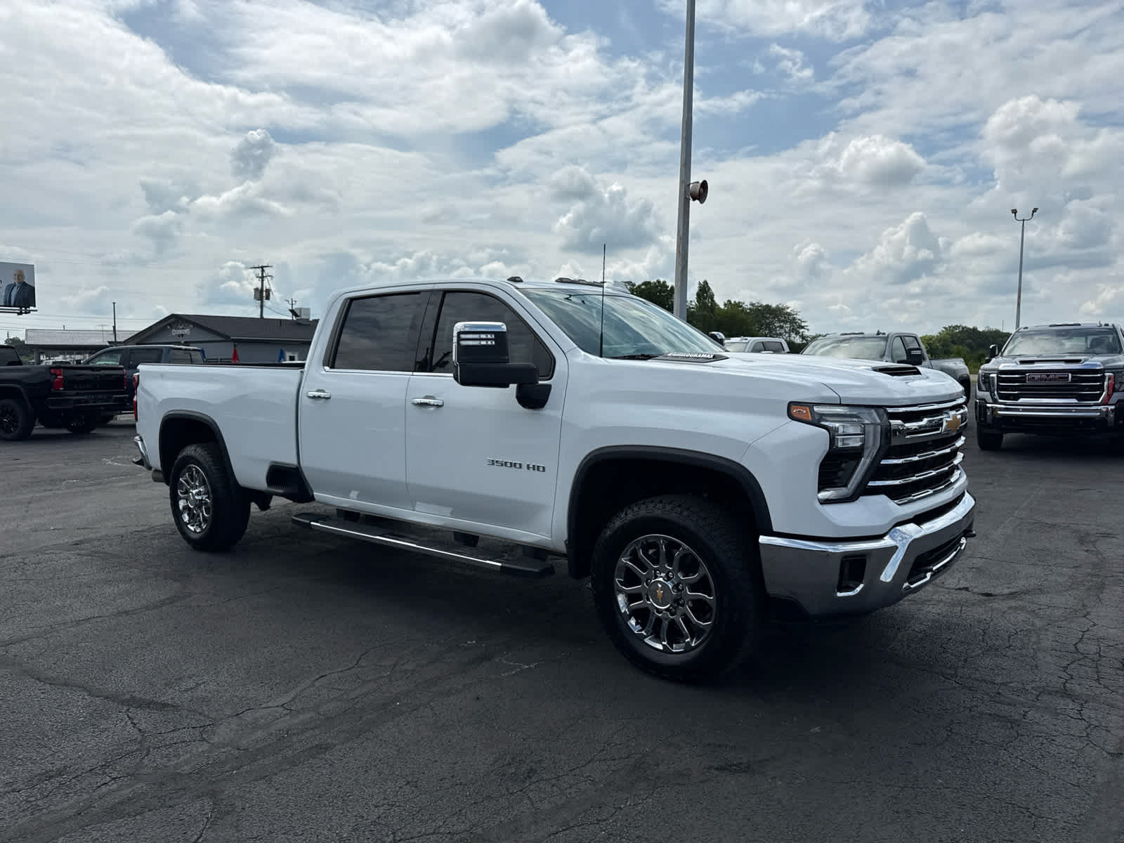 Certified 2025 Chevrolet Silverado 3500 LTZ w/ LTZ Convenience Package AWD/4WD image 7