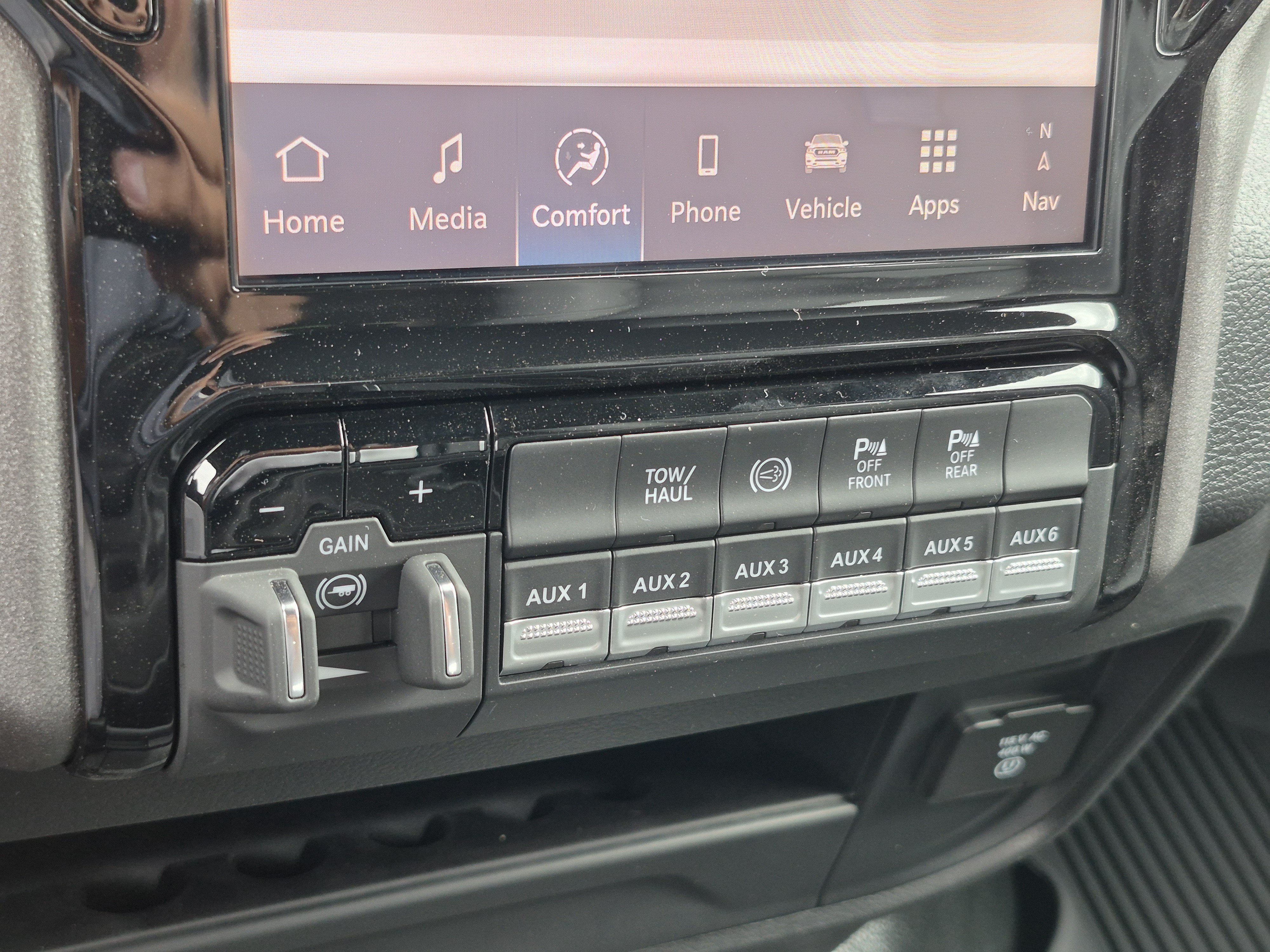 New 2026 RAM 3500 Tradesman AWD/4WD image 20