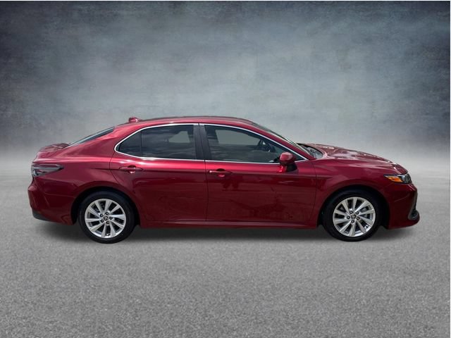Used 2022 Toyota Camry LE FWD image 12