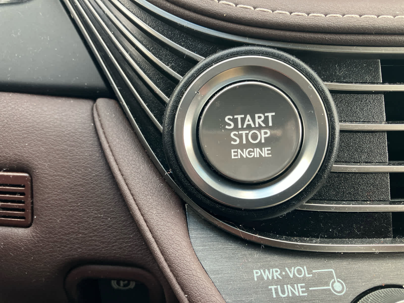 Used 2020 Lexus LS 500 image 29