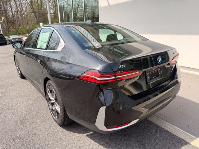 New 2026 BMW i5 eDrive40 AWD/4WD image 9