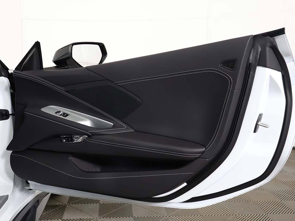 Used 2025 Chevrolet Corvette Z06 w/ Battery Protection Package image 31