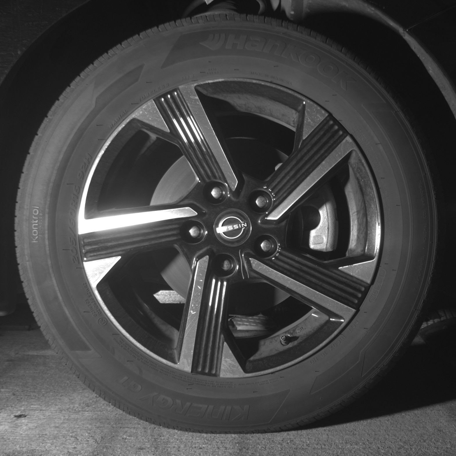 Used 2025 Nissan Sentra SV FWD image 13