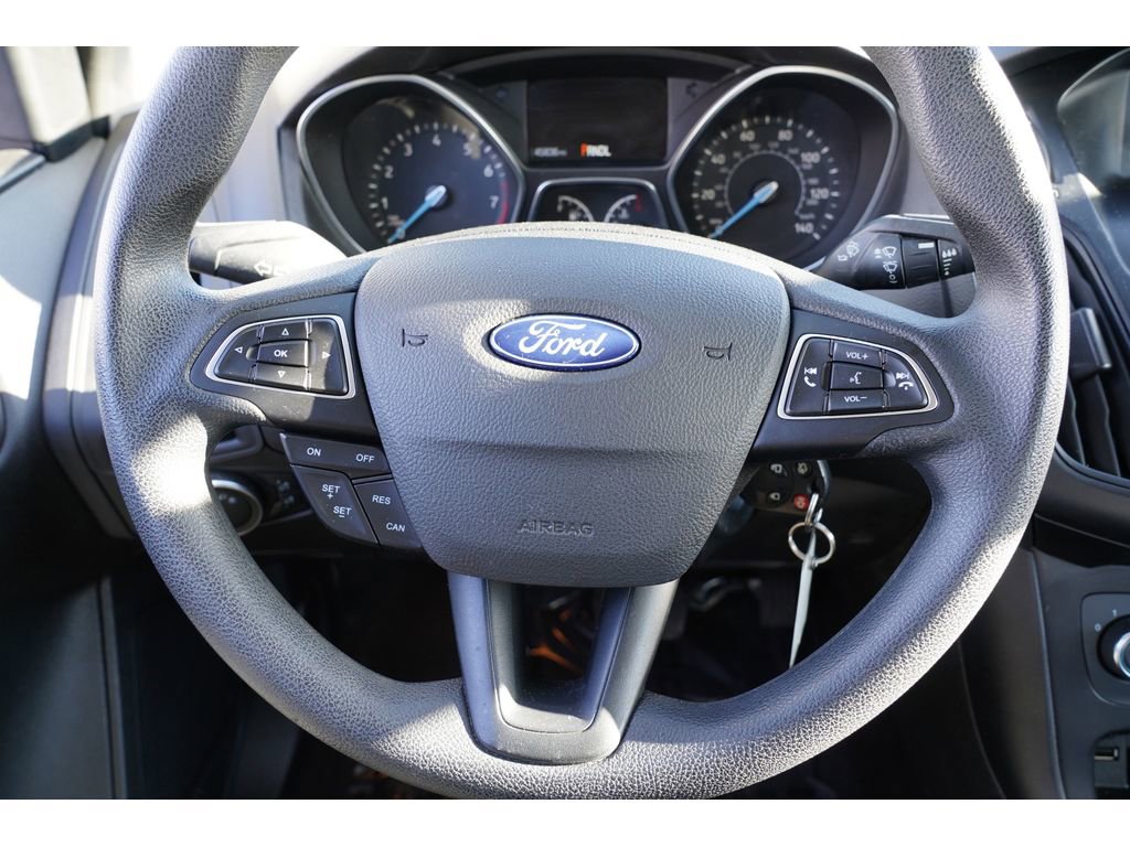 Used 2017 Ford Focus SE image 25