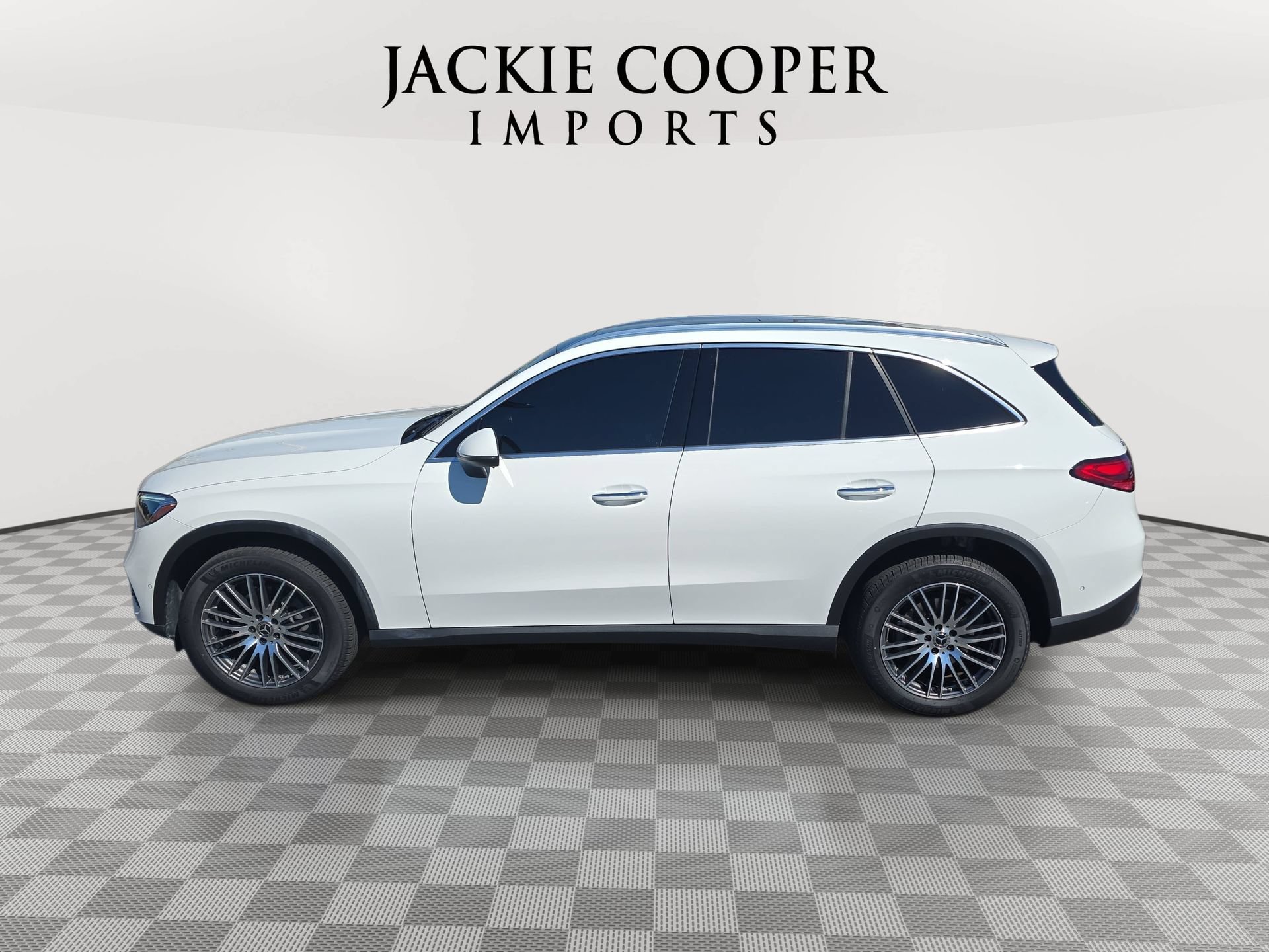 Certified 2026 Mercedes-Benz GLC 300 4MATIC image 8