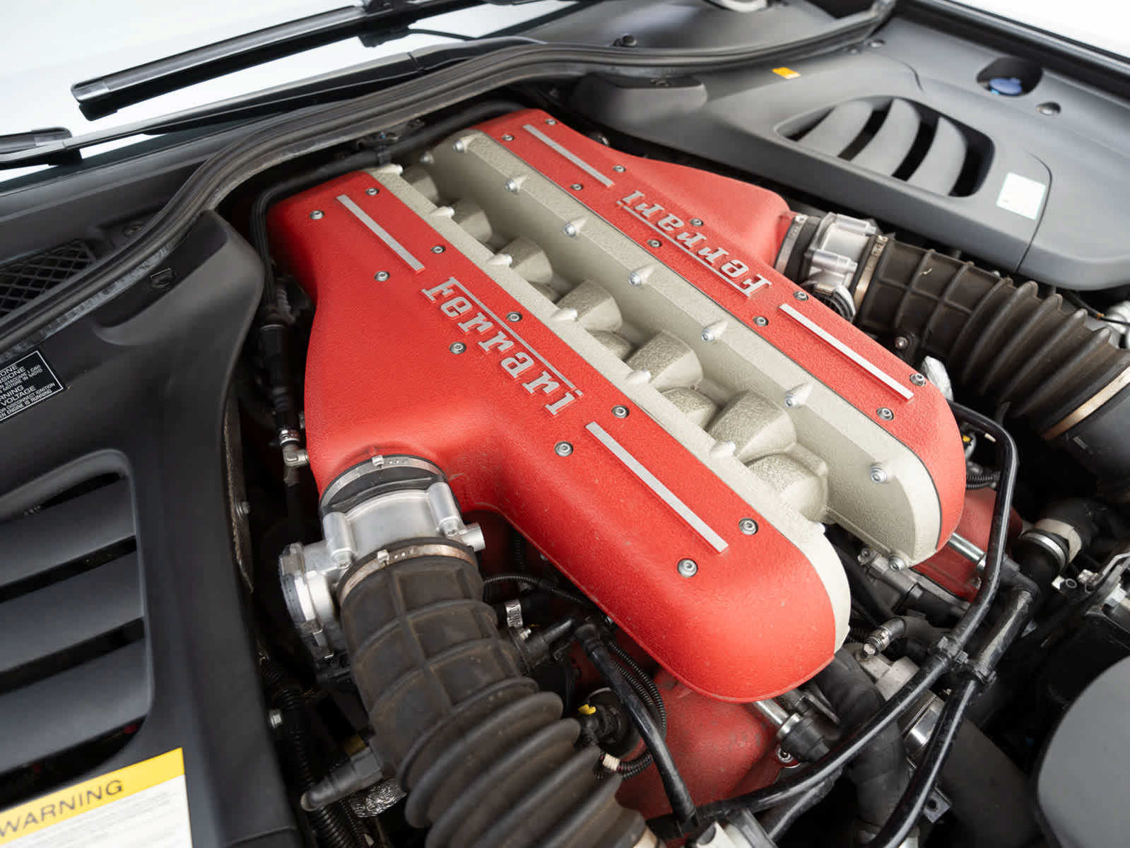 Certified 2018 Ferrari GTC4Lusso AWD/4WD image 32