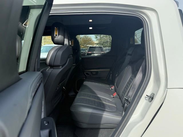 Used 2022 Rivian R1T Adventure image 30