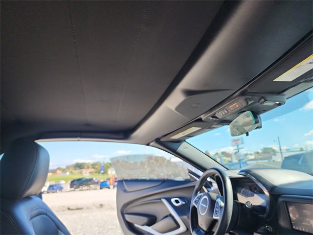 Used 2021 Chevrolet Camaro LT image 16