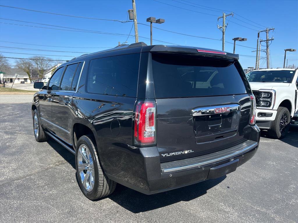Used 2020 GMC Yukon XL Denali w/ Denali Ultimate Package image 14