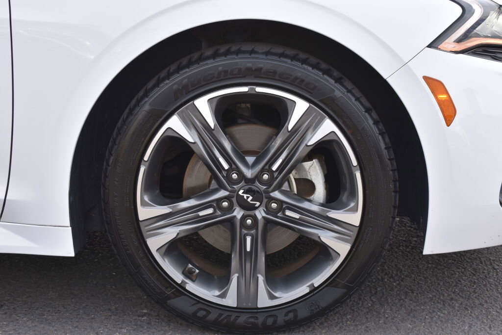 Used 2022 Kia K5 LXS image 12