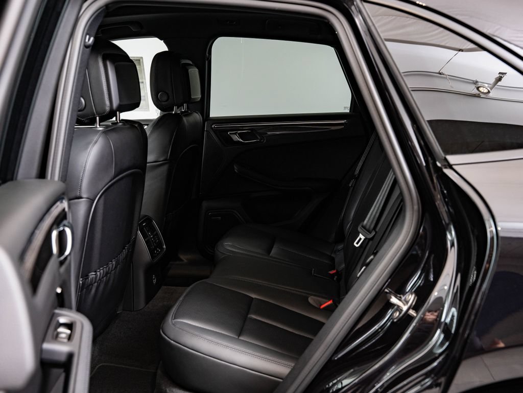 New 2026 Porsche Macan AWD/4WD image 41
