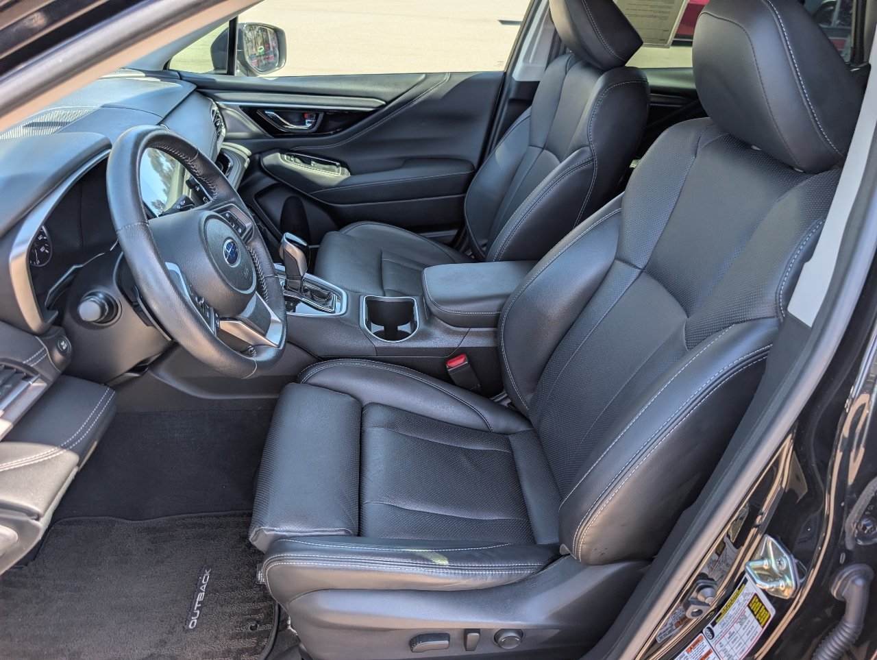 Used 2020 Subaru Outback Limited AWD/4WD image 2