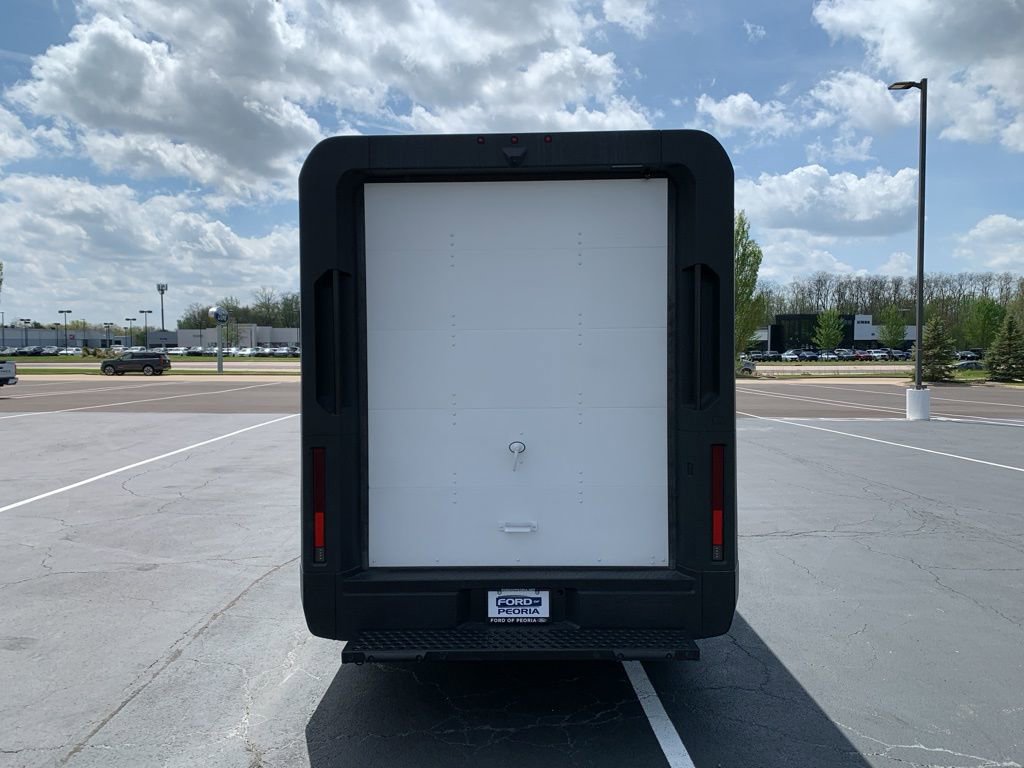 Used 2024 Chevrolet Brightdrop 600 w/ Commercial Equipment Package AWD/4WD image 9