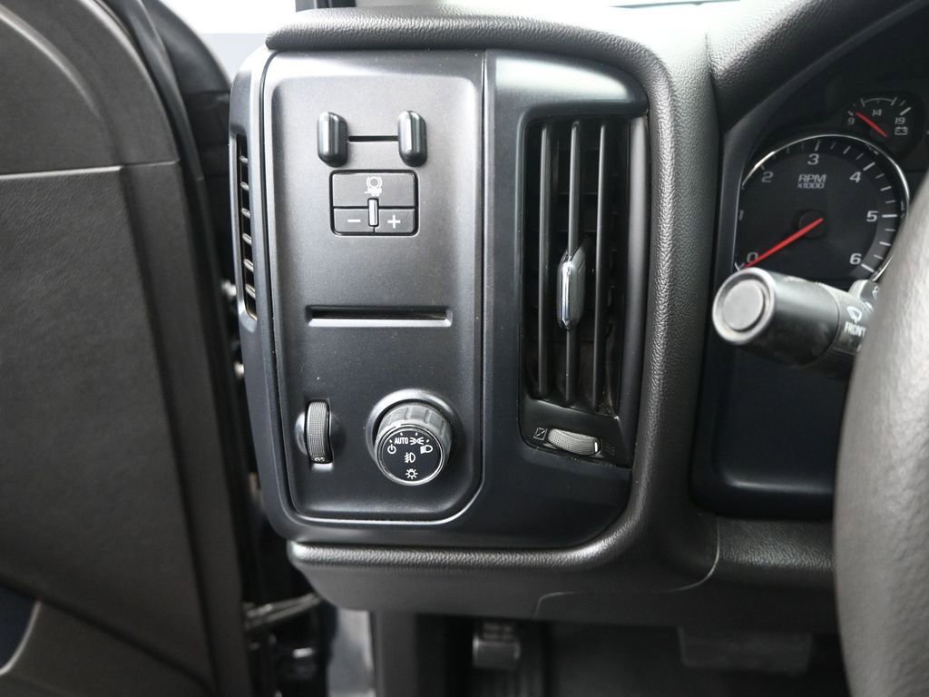 Used 2017 Chevrolet Silverado 2500 W/T image 20