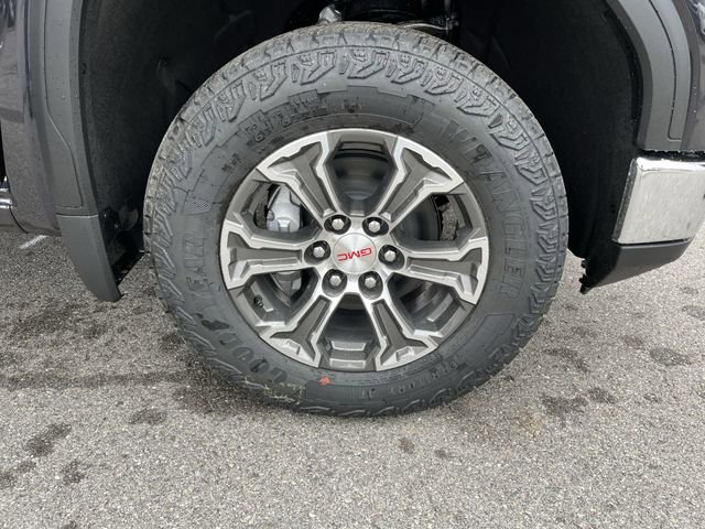 New 2026 GMC Sierra 1500 SLE image 19