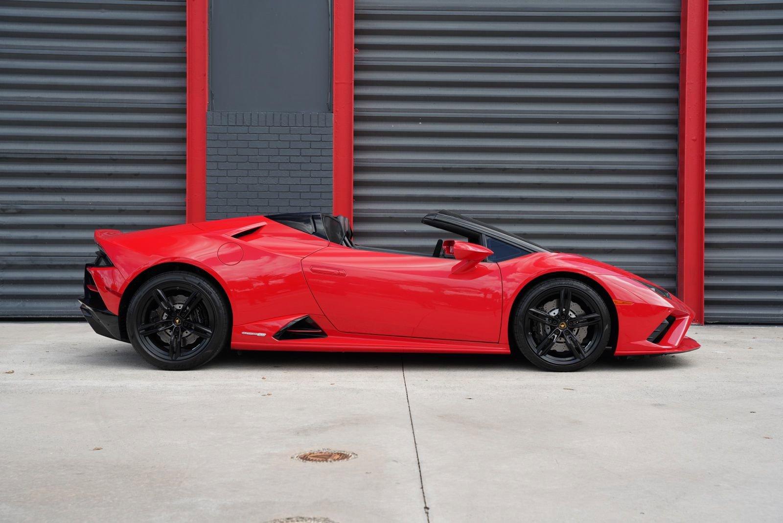Used 2020 Lamborghini Huracan EVO image 6