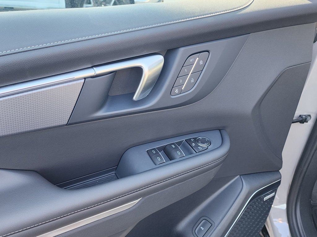 New 2026 Buick Enclave Sport Touring w/ Super Cruise Package image 14