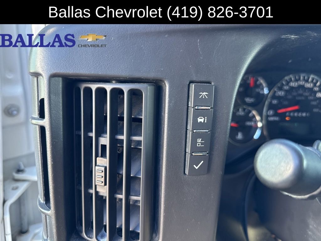 Used 2015 Chevrolet Express 2500 image 14