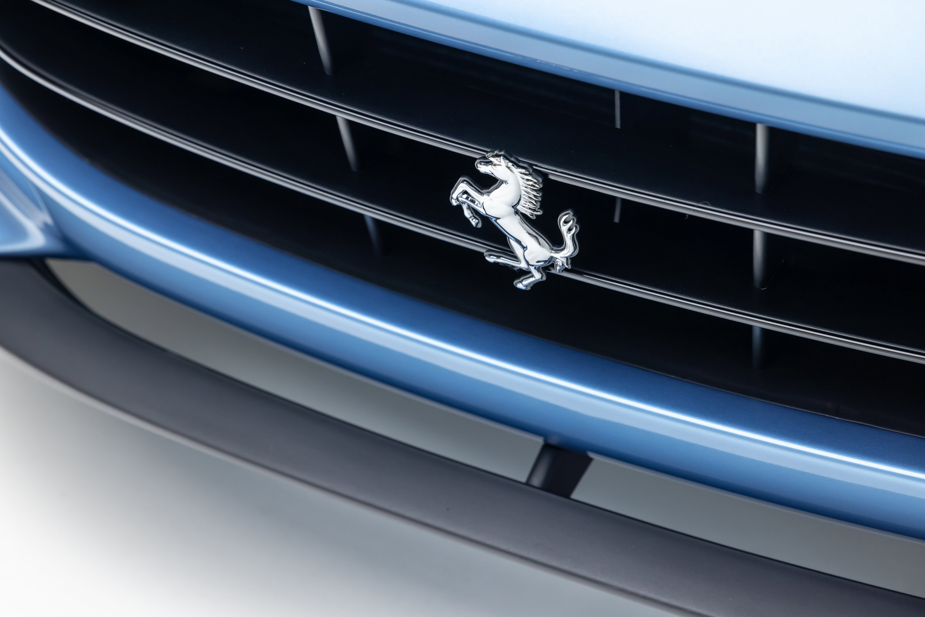 Certified 2020 Ferrari Portofino RWD image 13