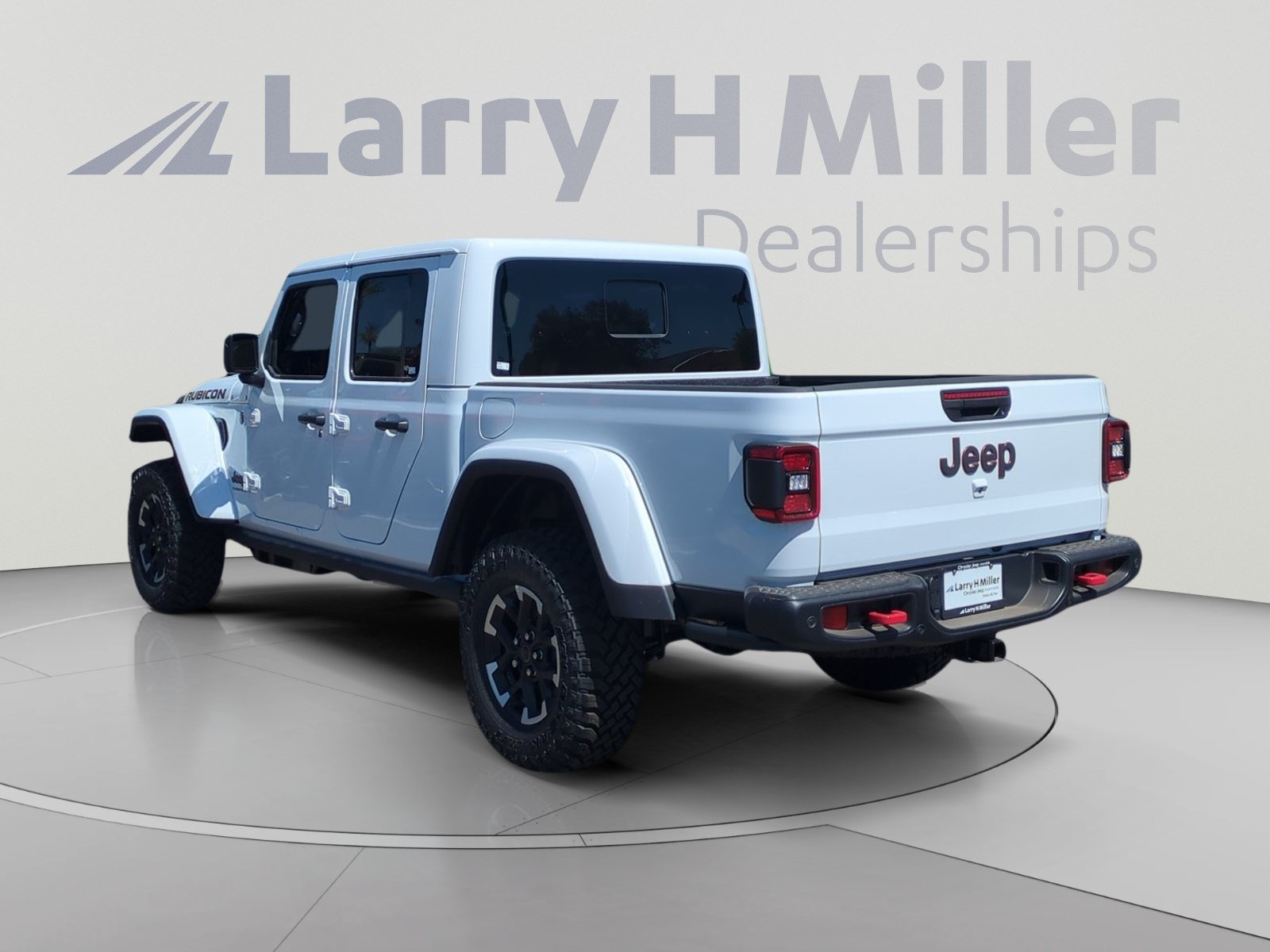 New 2026 Jeep Gladiator Rubicon w/ Capability Package AWD/4WD image 3