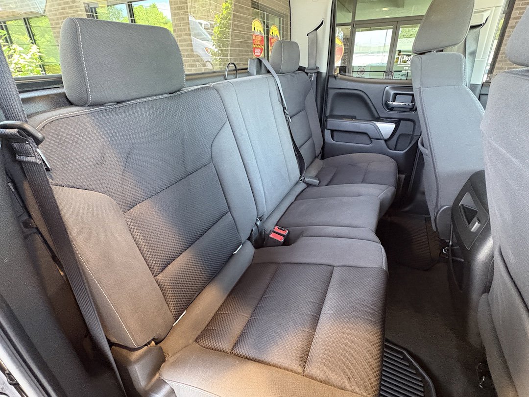 Used 2018 Chevrolet Silverado 1500 LT w/ All Star Edition AWD/4WD image 30