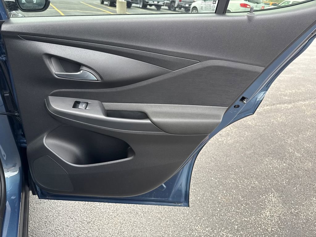 New 2026 Buick Envista Sport Touring FWD image 32