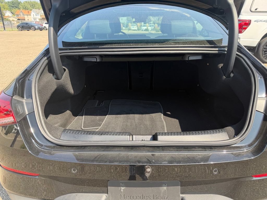 Used 2023 Mercedes-Benz CLA 250 4MATIC image 11