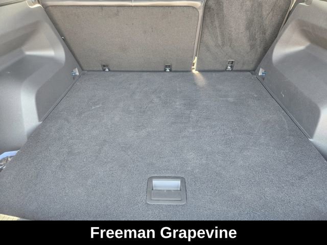 Used 2024 Volkswagen Atlas Cross Sport SEL Premium R-Line image 34