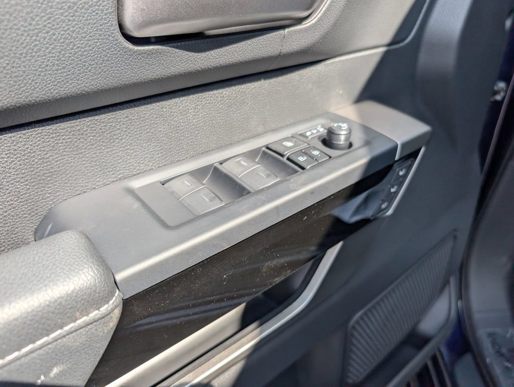 New 2026 Toyota Tundra Limited AWD/4WD image 10