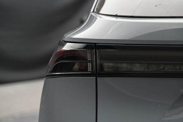 New 2025 Nissan Ariya Platinum image 12