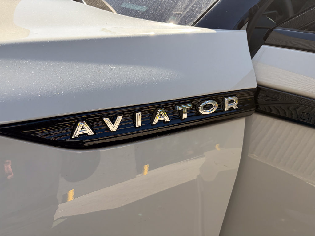 New 2027 Lincoln Aviator AWD w/ Jet Appearance Package image 49