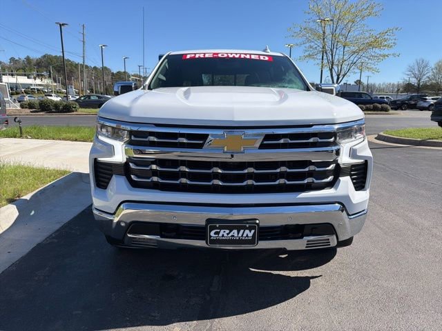 Used 2025 Chevrolet Silverado 1500 LTZ image 2