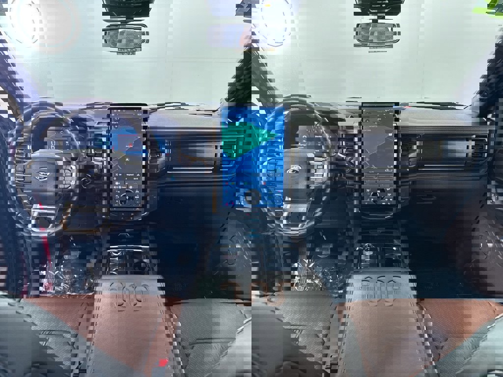 Used 2022 Ford Expedition King Ranch image 3