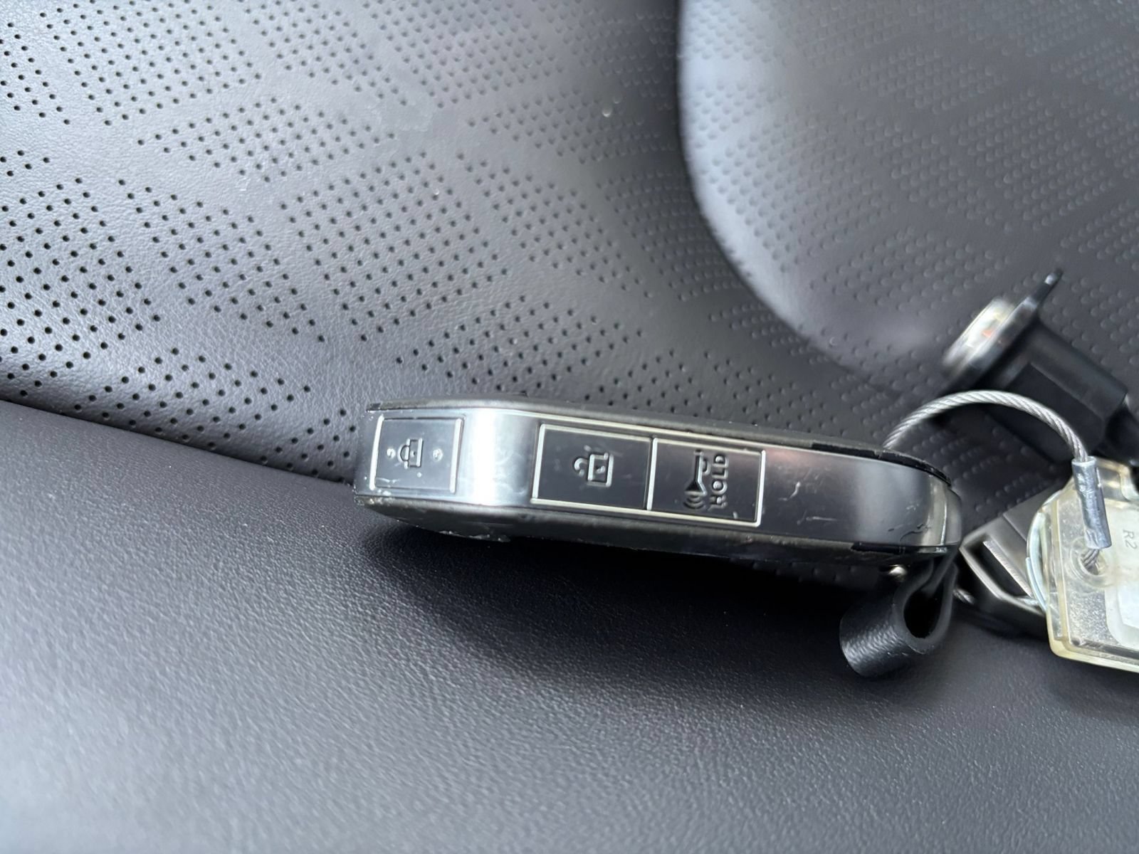 Used 2026 Kia Carnival FWD image 22