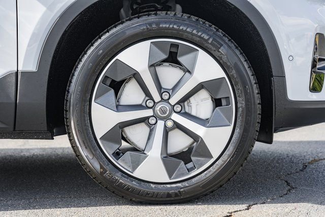 Used 2026 Volvo XC40 B5 Plus w/ Protection Package Premier image 17