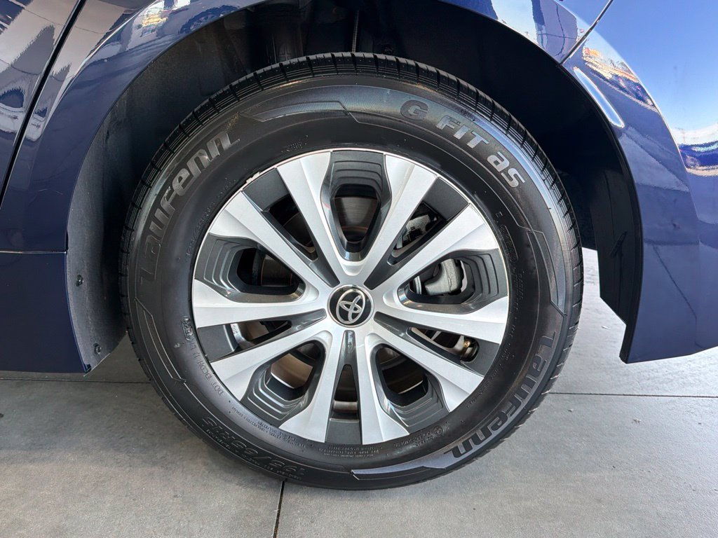 Certified 2021 Toyota Corolla LE FWD image 17