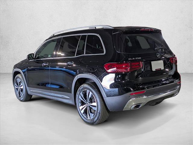 Used 2025 Mercedes-Benz GLB 250 image 11