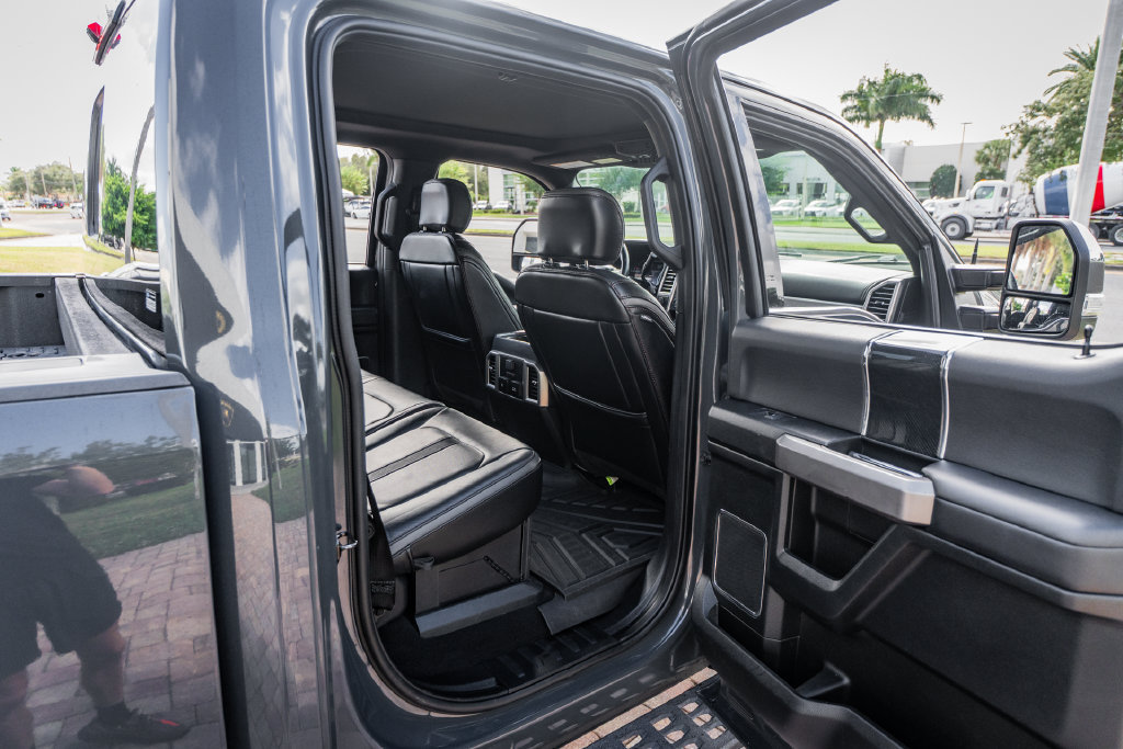 Used 2021 Ford F250 Platinum w/ Tremor Off-Road Package AWD/4WD image 40