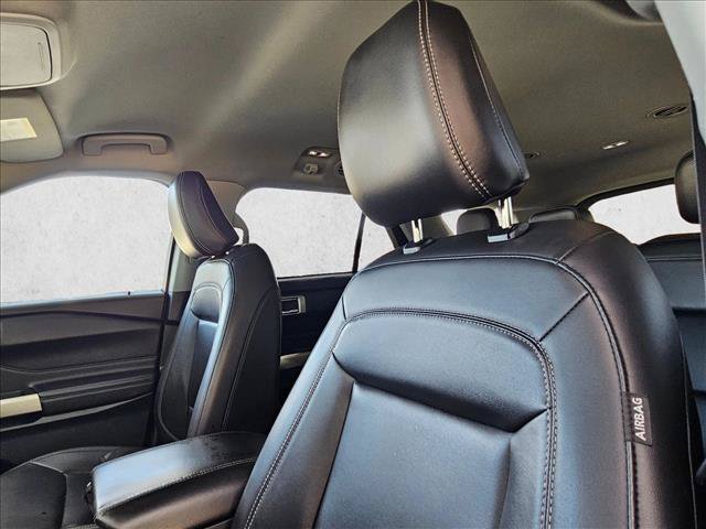 Used 2023 Ford Explorer XLT w/ Equipment Group 202A AWD/4WD image 13
