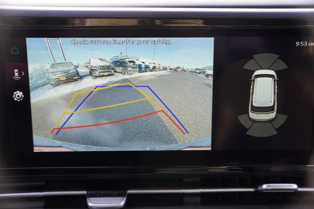 Used 2023 Kia Carnival EX image 36